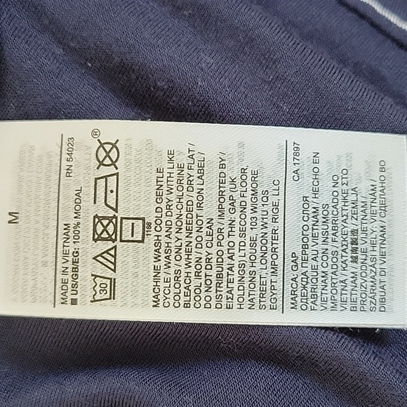 GAP medium off shoulder blue and white stripe shirt - Picture 4 of 4